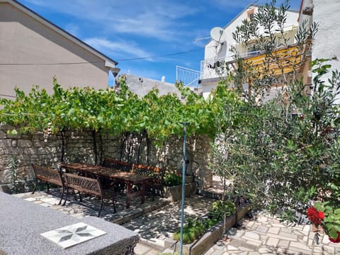 Property building, Garden