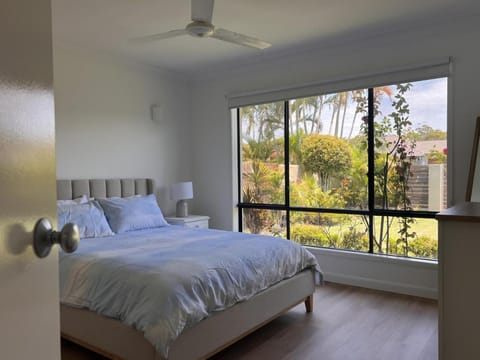 Bed, View (from property/room), Bedroom