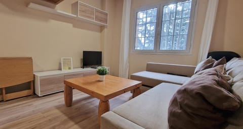 Communal lounge/ TV room, TV and multimedia, Living room