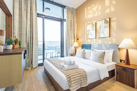 Cozy & Fully Equipped 1BR with Big Balcony - Masdar City, next to the Airport Apartment in Abu Dhabi