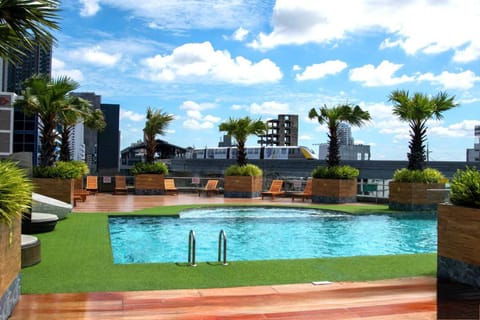 City view, Swimming pool