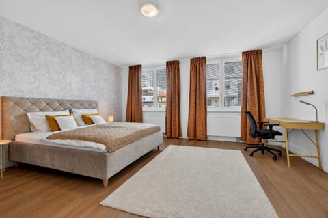 Photo of the whole room, Bedroom