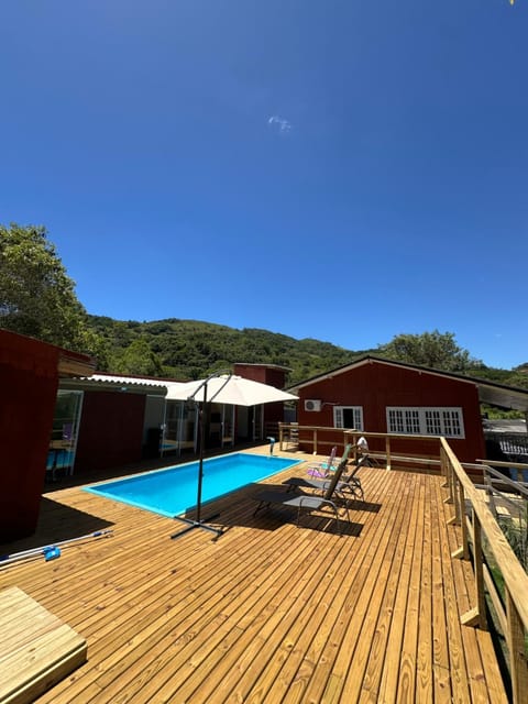 Day, Natural landscape, Pool view, Swimming pool, sunbed