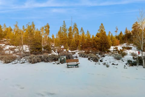 Next To Nature Apartment in Grand Lake