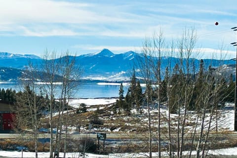 Next To Nature Apartment in Grand Lake