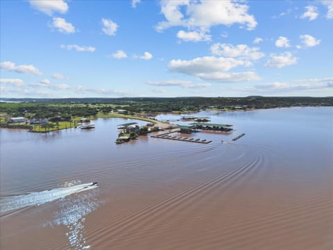 Bird's eye view, Lake view