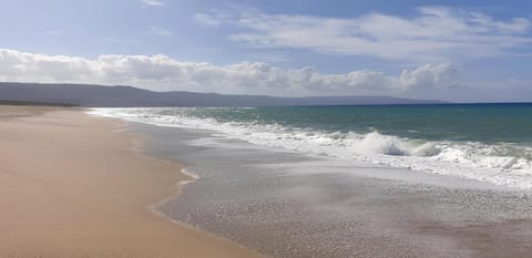 Day, Natural landscape, Beach, Mountain view, Sea view