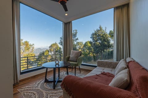 Property building, Patio, Staff, Day, Natural landscape, View (from property/room), View (from property/room), Balcony/Terrace, Living room, Seating area, Garden view, Mountain view