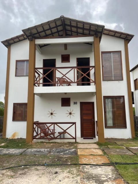 Property building, Patio, Balcony/Terrace