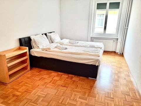 3 Room City Center Flat, Zurich HB Konrad Apartment in Zurich City