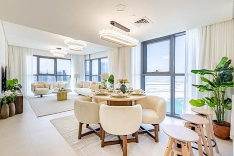 Full Sunset Canal Views - Amazing Apartment in the Heart of Al Reem - 5 min from Cleveland, Galleria, ADGM Apartment in Abu Dhabi