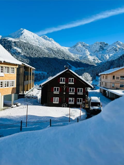 Property building, Winter, Mountain view