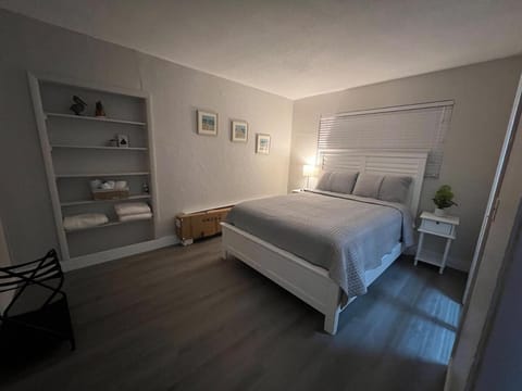 Casa Flamingo Splash Dania Beach Vibes! House in Dania Beach