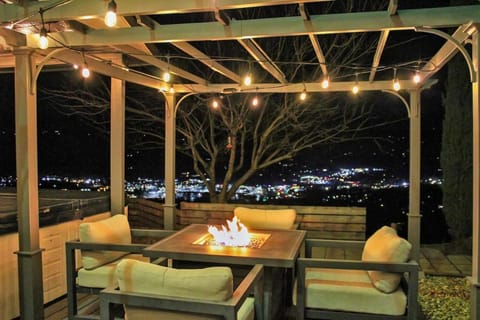 Yosemite Retreat, Views and Hot Tub House in Oakhurst