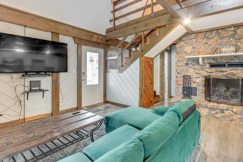 Family Friendly! Waterfront Grove Gem with Fire Pit House in Ozark Mountains