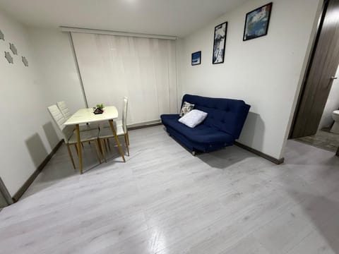 Living room, Photo of the whole room