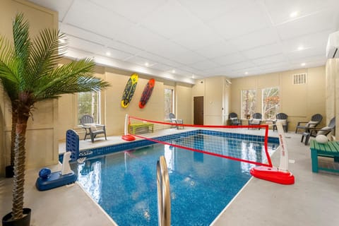 Incredible Smoky Mountain Lodge House in Sevierville