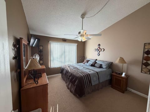 Spring Valley Blue 3BR Lake View Home House in Lake of the Ozarks