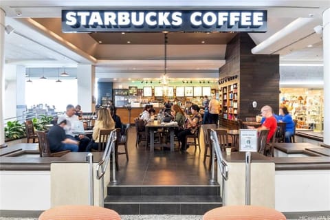 Mountain View Escape Ala Moana Suite 804 NEWEST Apartment in Honolulu