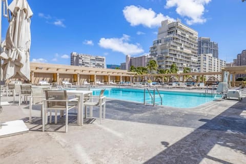 Mountain View Escape Ala Moana Suite 804 NEWEST Apartment in Honolulu