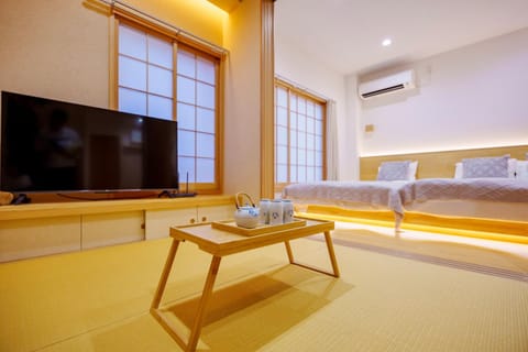 Communal lounge/ TV room, TV and multimedia