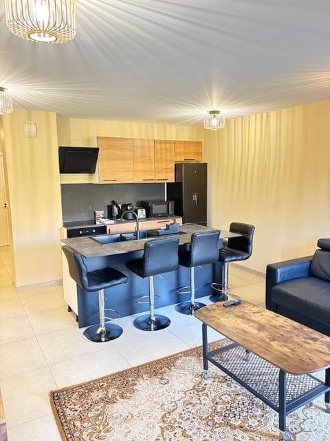 Le Ciel de Fabron Piscine et Tennis Apartment in Nice