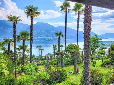 Villa Grande Dame by Fewotessin House in Locarno