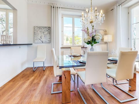 Villa Grande Dame by Fewotessin House in Locarno