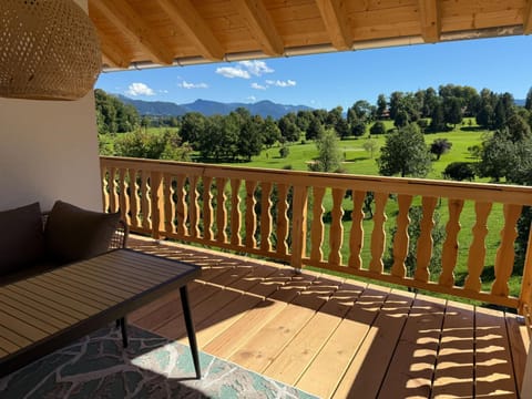 View (from property/room), Balcony/Terrace