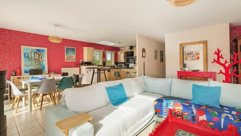 Property building, Living room