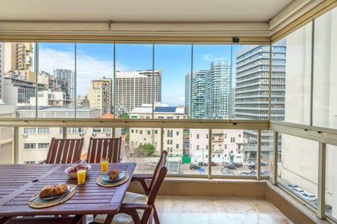 Balcony/Terrace, City view