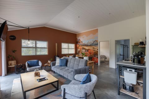 Kitchen or kitchenette, Living room, Seating area