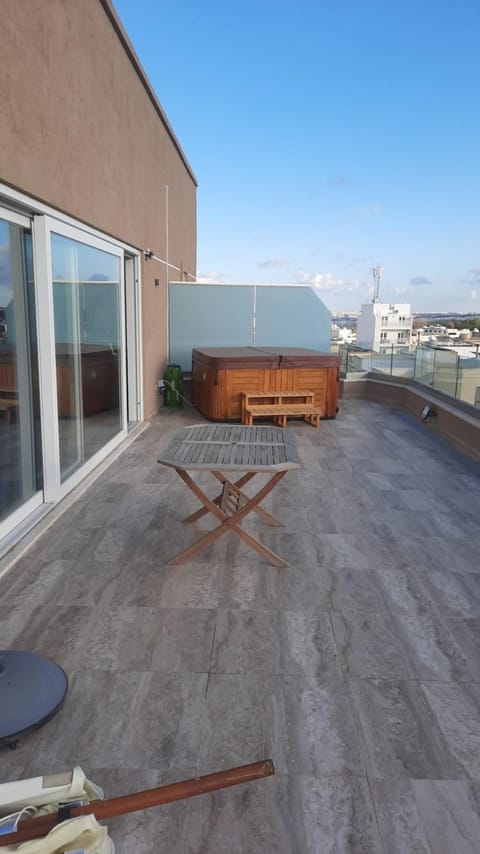 Patio, View (from property/room), Balcony/Terrace