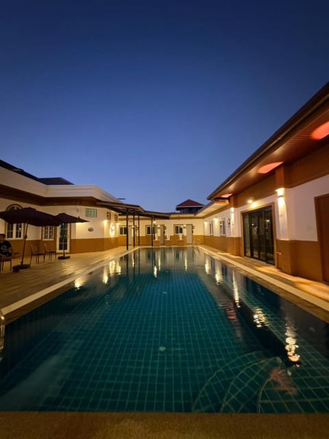 Property building, Swimming pool