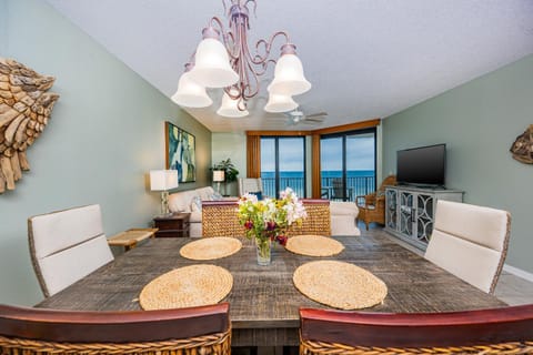 Phoenix X 706 Apartment in Ono Island