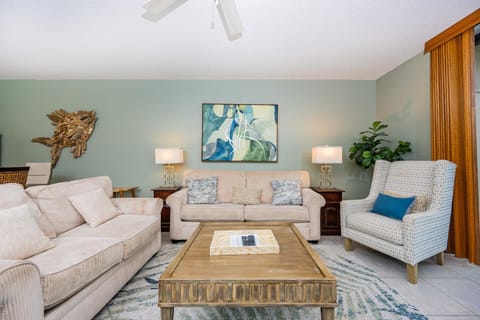 Phoenix X 706 Apartment in Ono Island