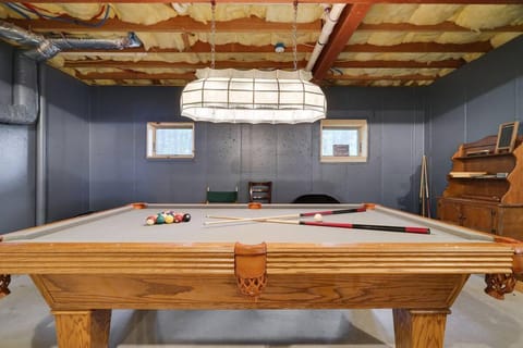 Spacious Lake Front Winter Retreat! Less than 10 Min to Big Boulder! House in Tunkhannock Township