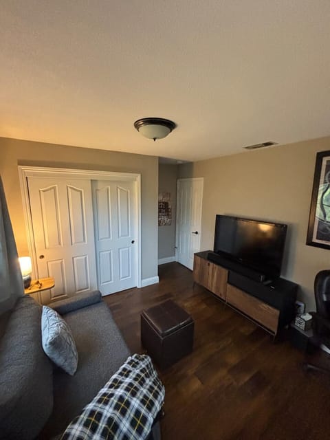 TV and multimedia, Bedroom