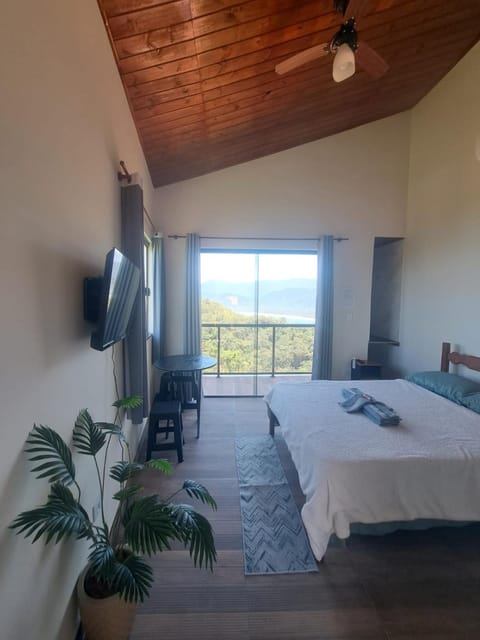 Suite Por do Sol - Casa Particular Sidi-Val - Soul Almada Vacation rental in State of Rio de Janeiro