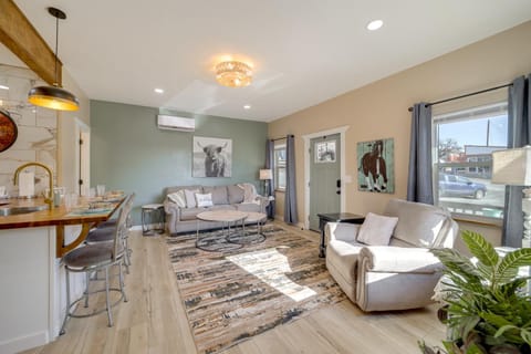 Dtwn McAlester Home Near Wedding Chapel and Casino House in McAlester