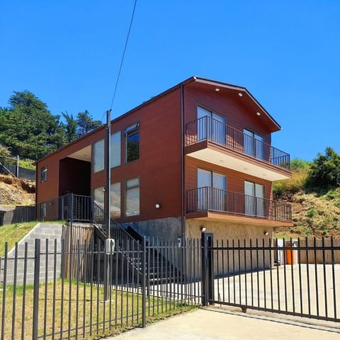 Property building, Day