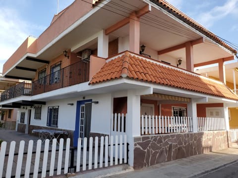 Property building, Facade/entrance, Off site, On site