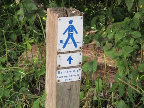 Padborg Inn - Simple Rooms & Modern Apartments Hotel in Flensburg