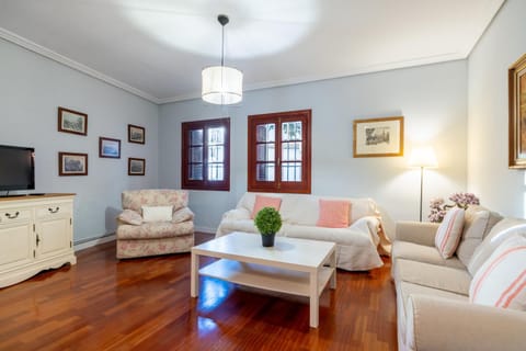 Communal lounge/ TV room, Living room, Lounge or bar