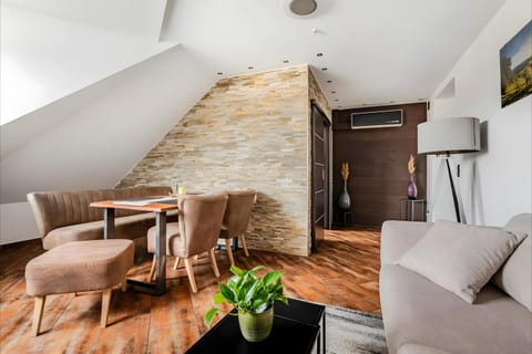 TV and multimedia, Living room, heating, air conditioner