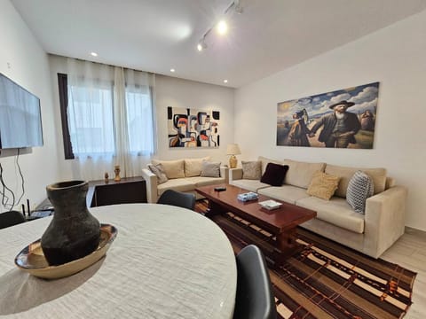 Living room, Decorative detail
