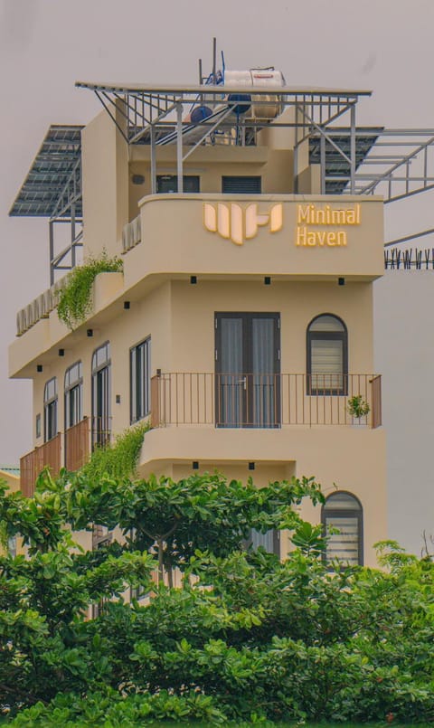 Property building, Day, View (from property/room), Balcony/Terrace
