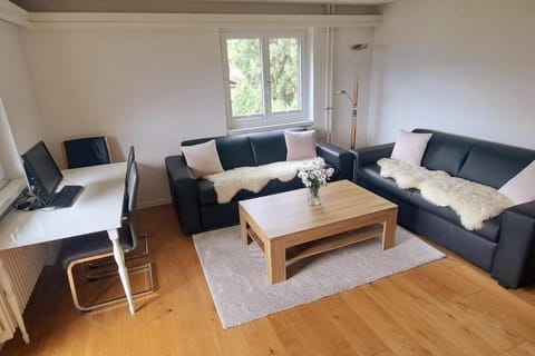 Alpine Retreat WEF - Nature, Tranquility & Comfort Apartment in Canton of Grisons