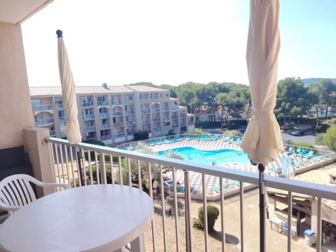 Property building, Patio, Day, View (from property/room), Balcony/Terrace, Pool view, Swimming pool, sunbed