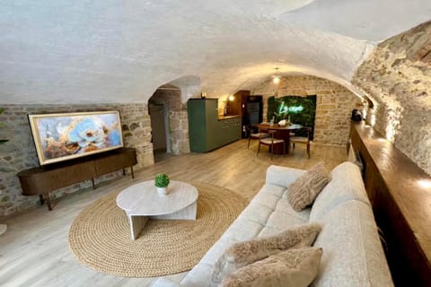 Living room, kitchen